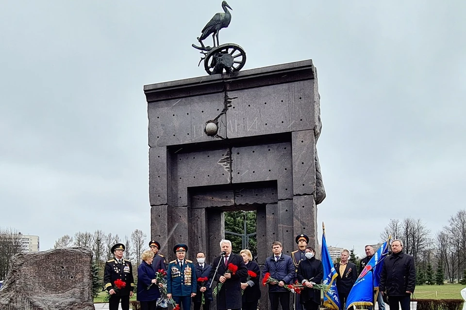 Аллею в честь ликвидаторов-чернобыльцев заложили в парке Сахарова. Фото: gov.spb.ru