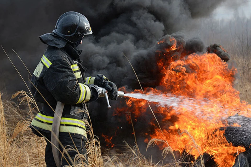 Работа огнеборцев всегда была трудной и опасной, она входит в десятку наиболее рискованных специальностей.