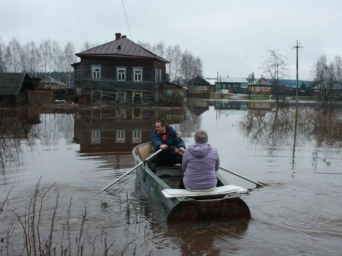 В Новокузнецке и Таштаголе началось наводнение - KP.RU