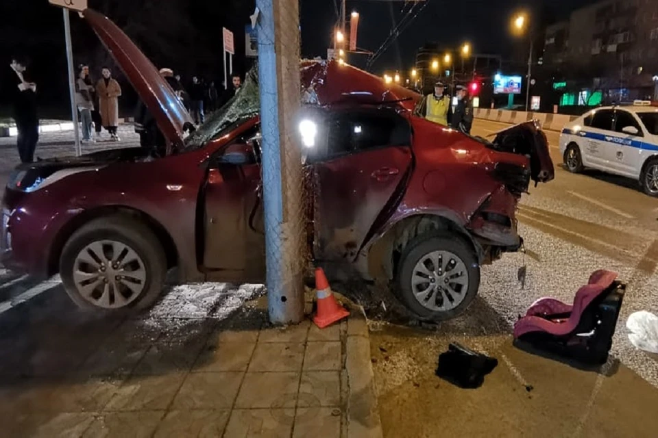 На Красном проспекте в Новосибирске произошло смертельное ДТП. Фото: ГИБДД НСО.