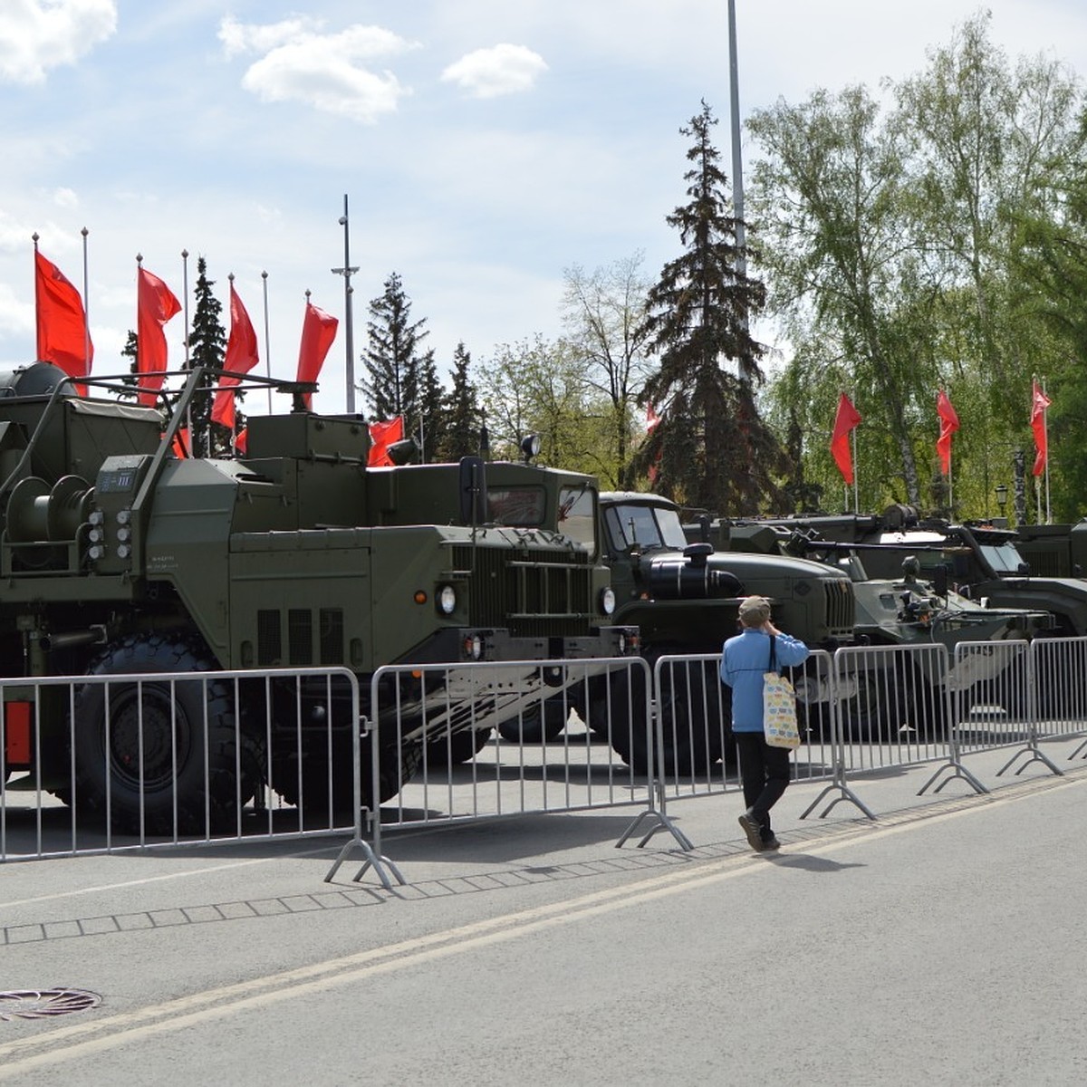 Выставка военной техники в Самаре к 9 мая 2021: время работы, что  показывают - KP.RU