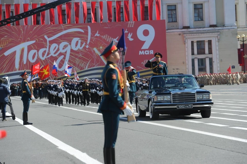 4800 человек приняли участие в параде Победы.