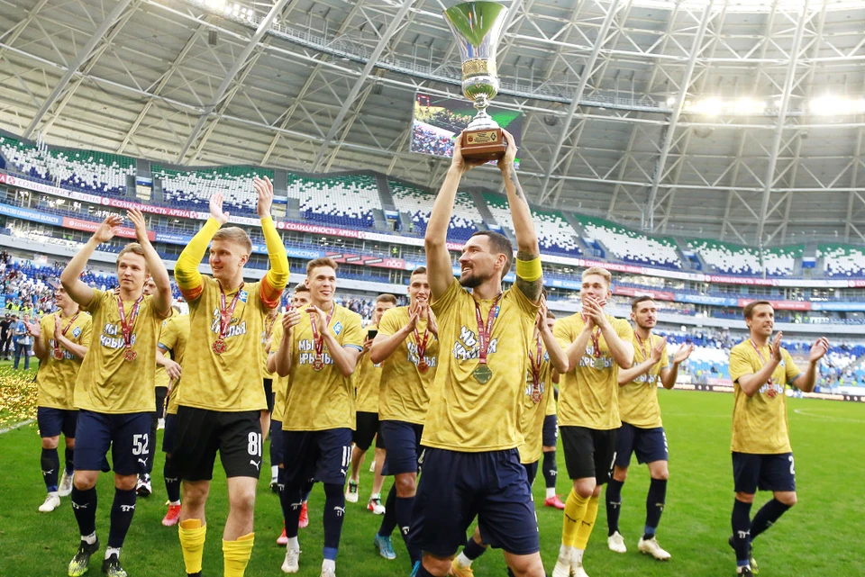 "Крылья" выиграли ФНЛ и готовятся к финалу Кубка России.