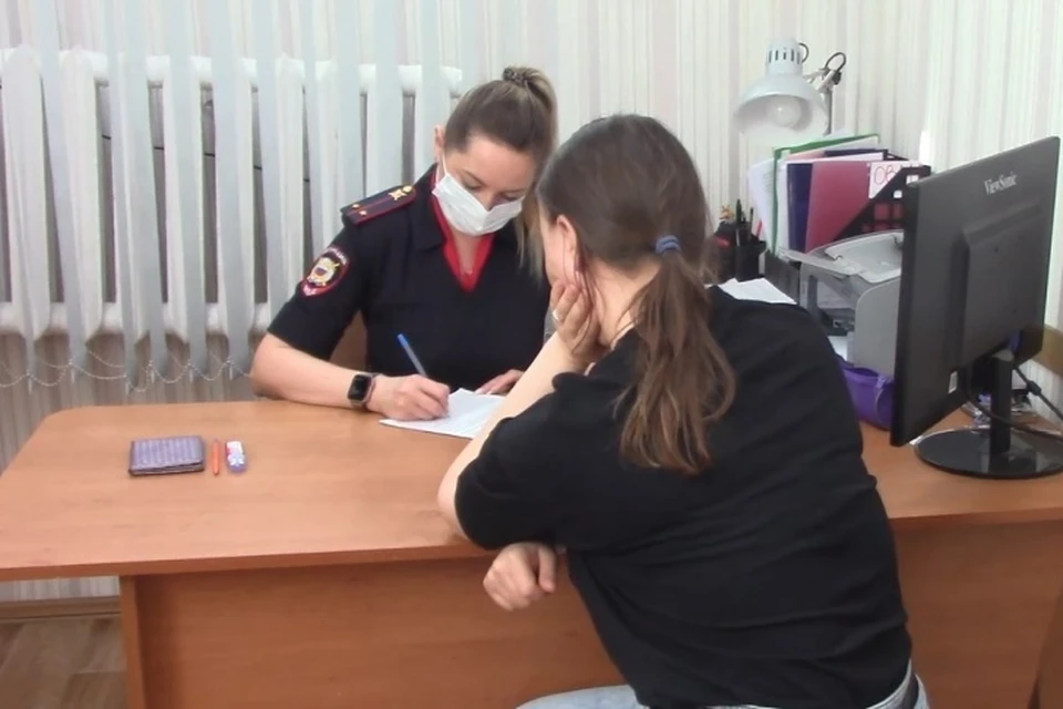 Женщина уверяет, что раньше всегда следила за ребенком.