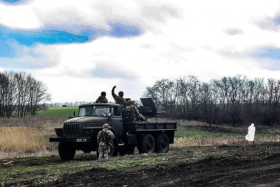 В последние годы украинская армия испытывает серьезные проблемы с вооружениями - старое (еще советское) постепенно выходит из строя, а на новое не хватает средств
