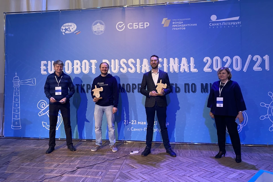 Петербург принимает финал российского этапа соревнований EUROBOT на площадке СПбГУПТД. Фото: пресс-служба СПбГУПТД.