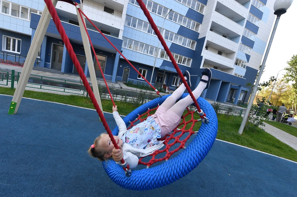 Каждый пятый российский ребенок проведет лето дома.