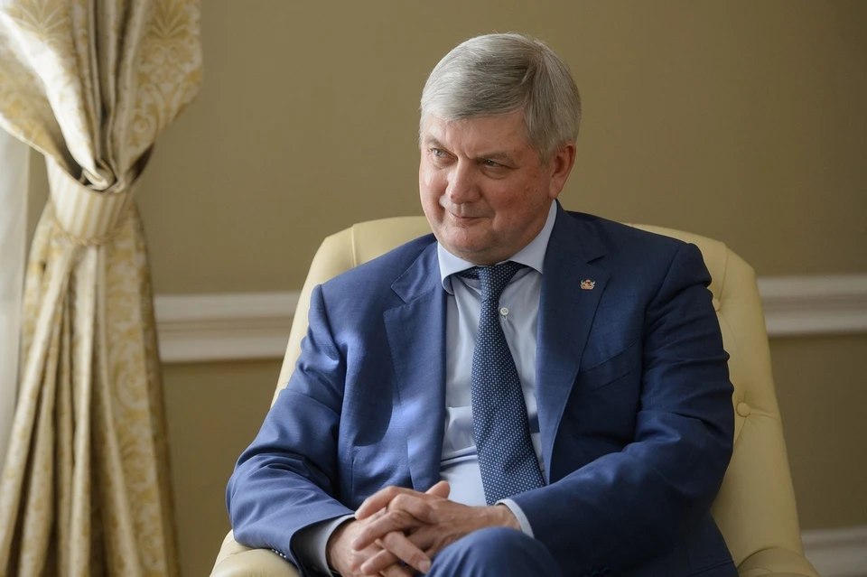 Александр Гусев готов принимать посетителей очно с начала лета.