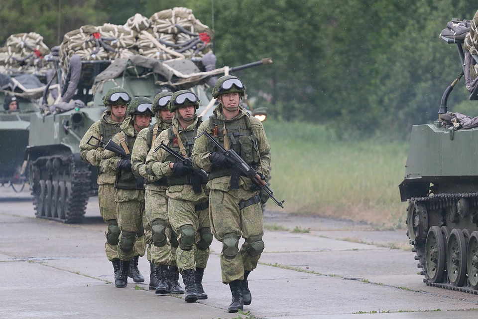 Помимо формирования новых соединений и поставок современного оружия, Вооруженные силы РФ постоянно совершенствуют подготовку личного состава