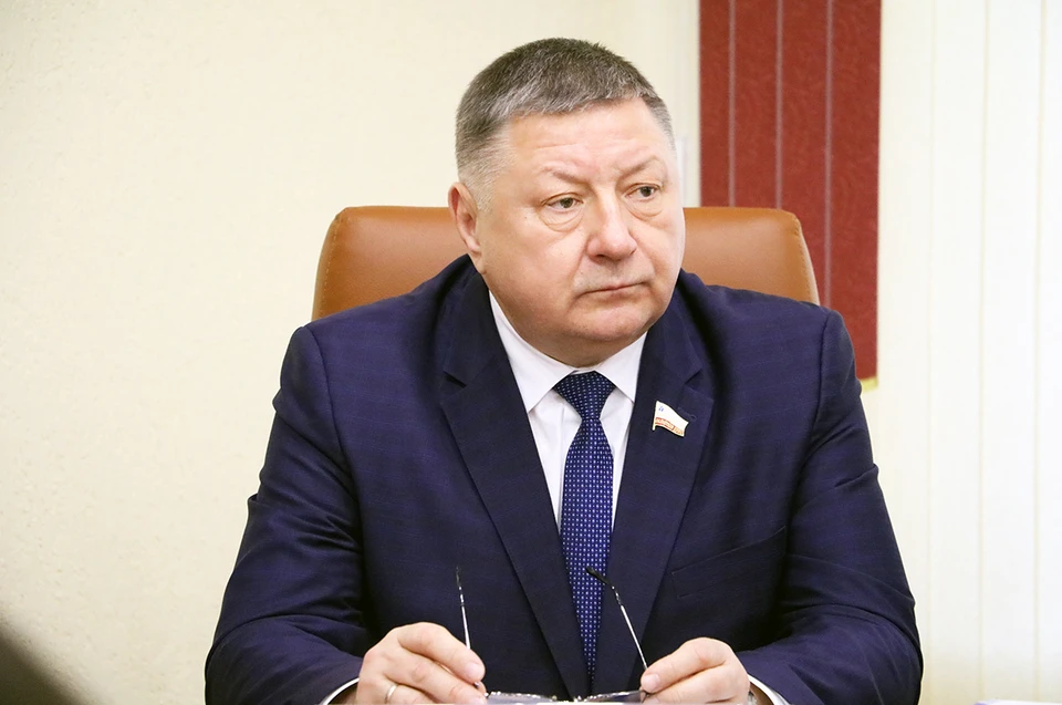 Александр Романов отметил, что школьники неохотно поступают в вузы на целевые места