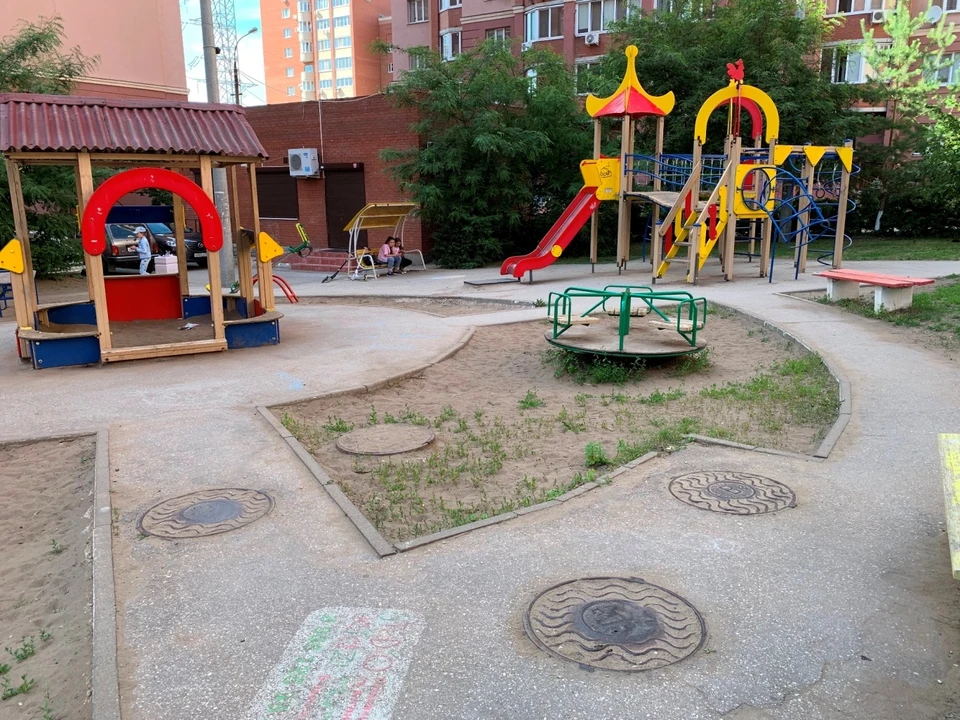 В Самаре детские площадки ставят на сетях