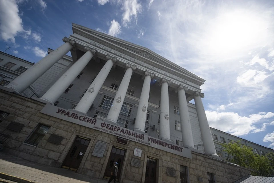 Врачи реаниматологи не успели помочь парню.
