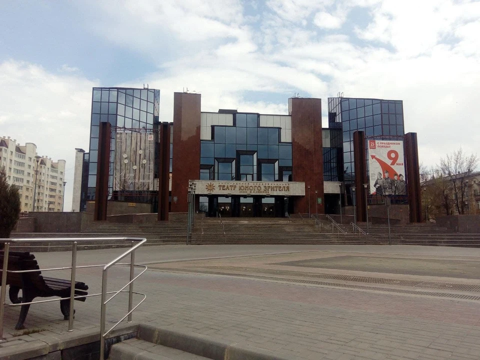 Саратовский ТЮЗ отменил девять спектаклей