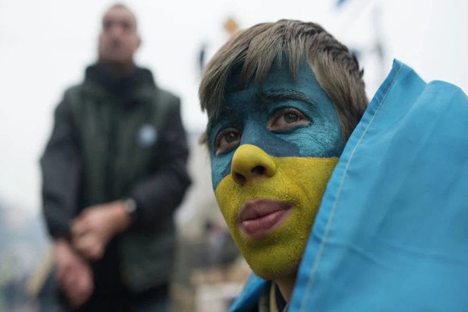 Во Львове националисты не дали российским дипломатам возложить цветы к памятнику Пушкину Фото: РИА Новости