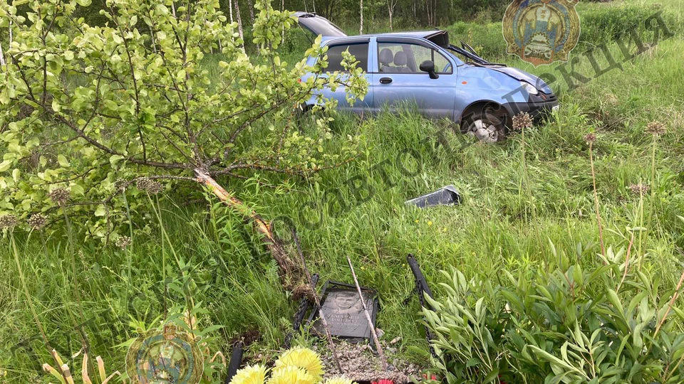 В Тульской области нетрезвый водитель снес придорожный памятник