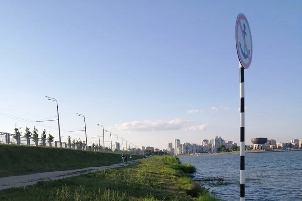 С места происшествия.