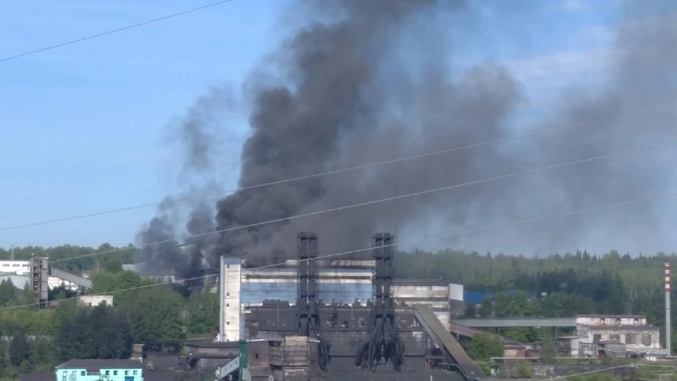 Следком Кузбасса возбудил дело после гибели крановщицы при пожаре на обогатительной фабрике. Фото: ВКонтакте/bereza_42.