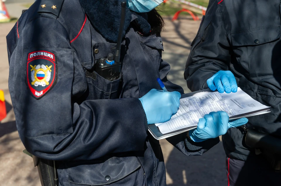 Пациентка больницы погибла при падении с высоты в Петербурге.
