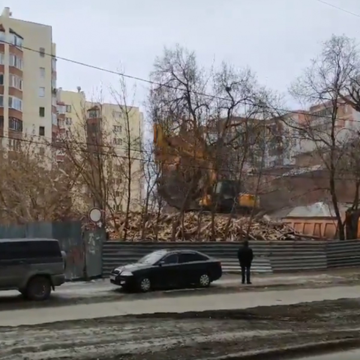 Для обманутых дольщиков Самары хотят строить дом на ул.Ленинской с одной  парковкой на 10 квартир - KP.RU