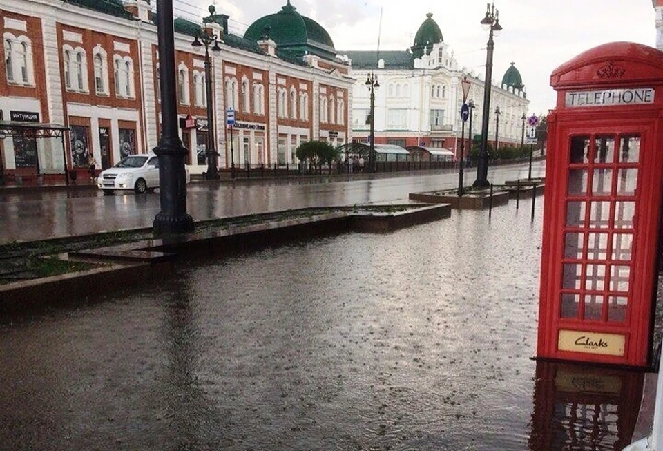 Осадки пока не собираются уходить из Омска.