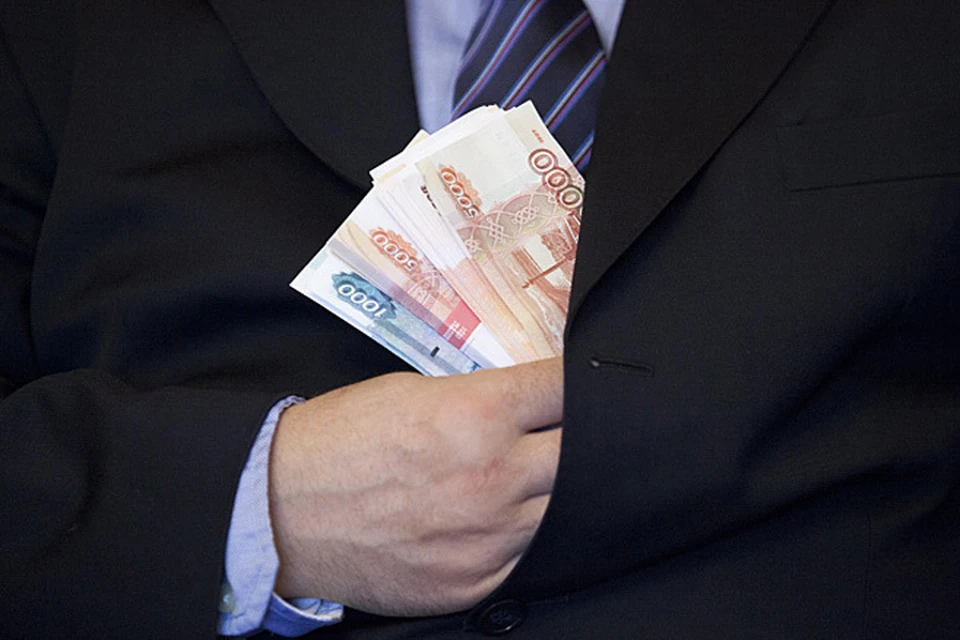 Должнику грозит до десяти лет лишения свободы.