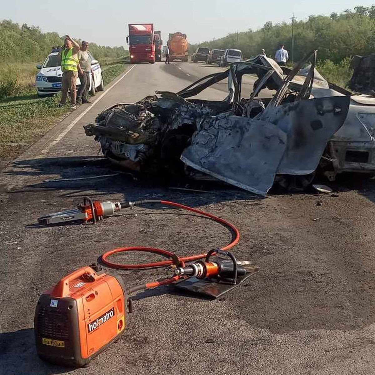 Машина выгорела полностью: показываем жуткое видео с места смертельной  аварии в Самарской области - KP.RU