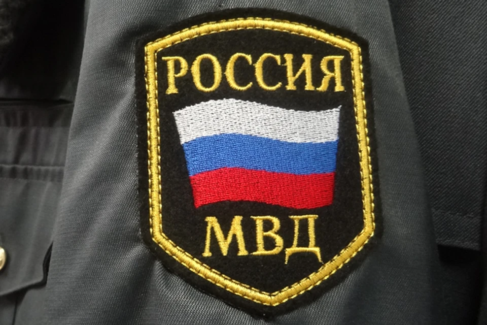 В Тобольске мужчина расплачивался за покупки в магазинах чужой картой.