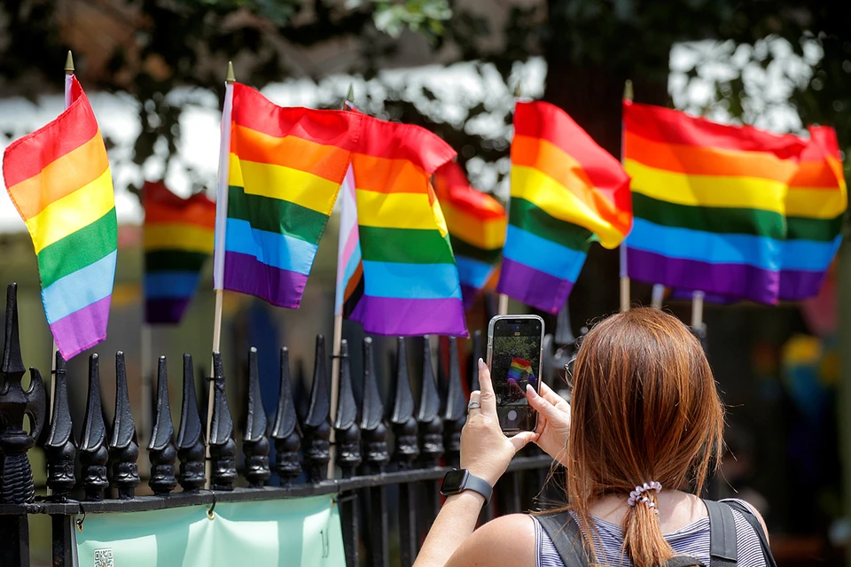 В Португалии растет число негативных отзывов в соцсетях о ЛГБТ | ИА Красная Весна