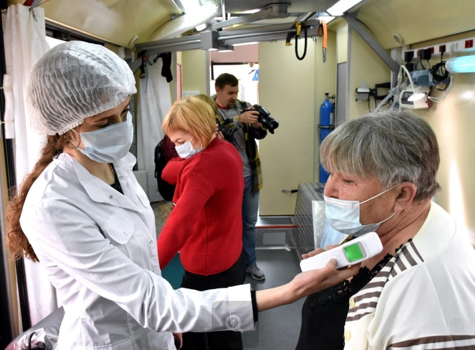 В Крыму уже больше трех месяце работают мобильные пункты вакцинации против COVID-19