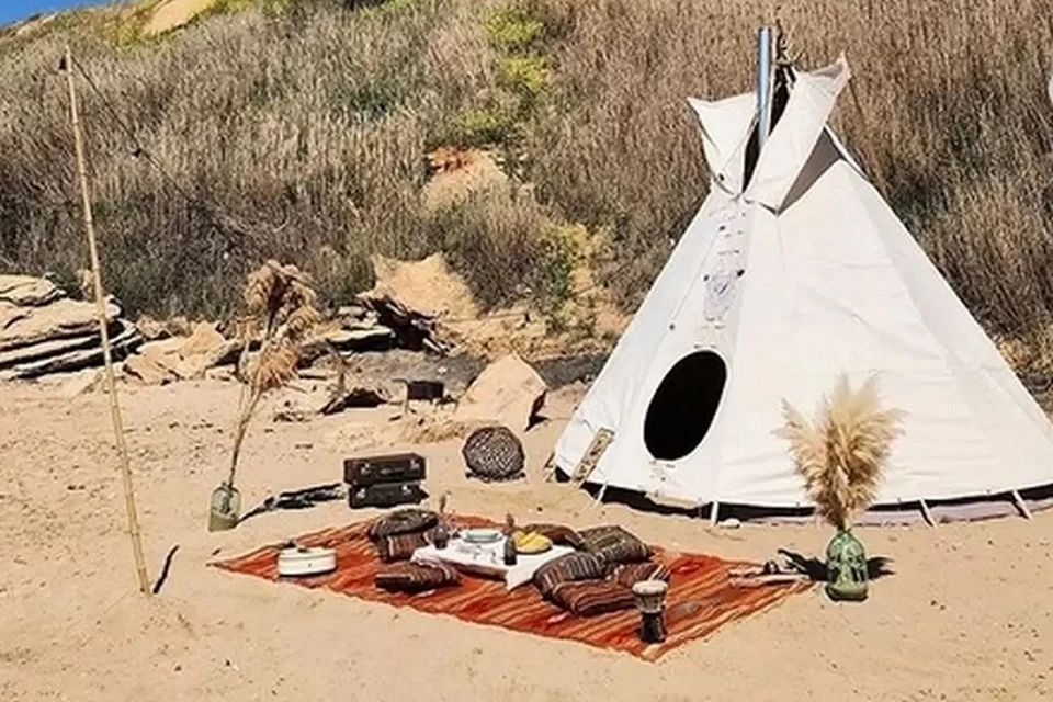 Типи - это кочевое жилище индейцев, отдохнуть в нем можно и в Крыму. Фото: Tipicamp/Instagram