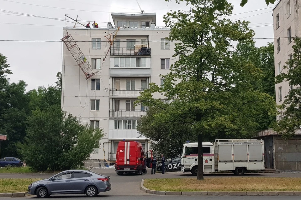Ремонт на Краснопутиловской улице едва не закончился трагедией. Фото: vk.com/spb_today