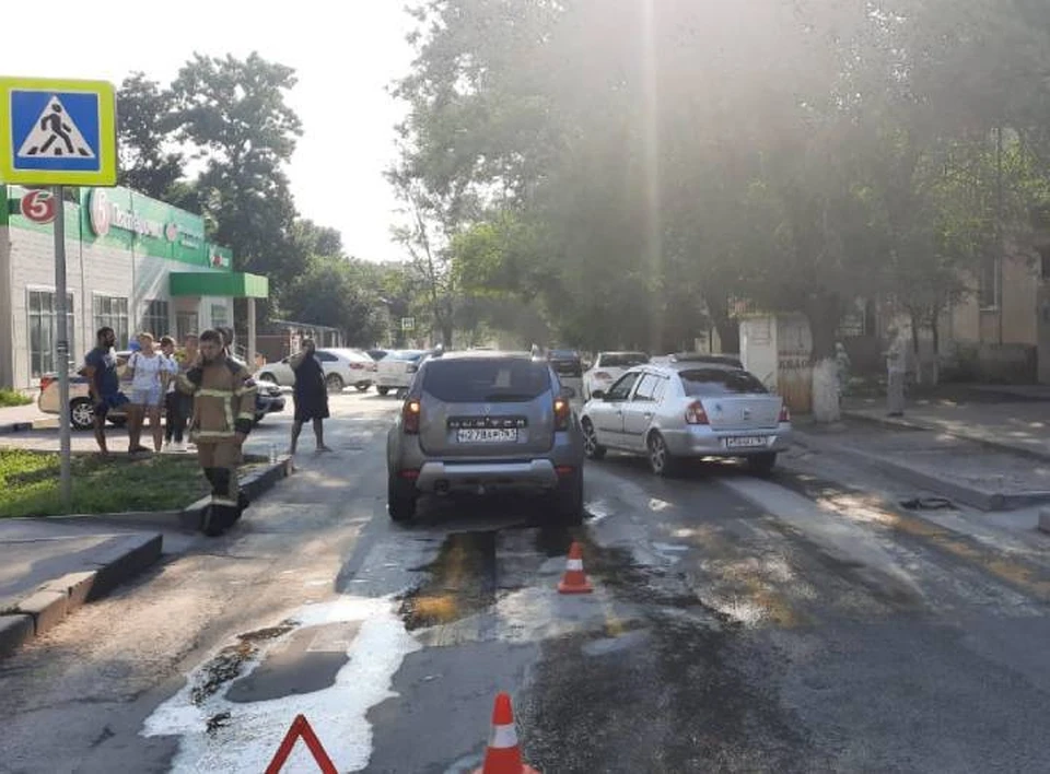 Пешеходов сбили в нескольких метрах от "зебры". Фото: пресс-служба областной ГИБДД