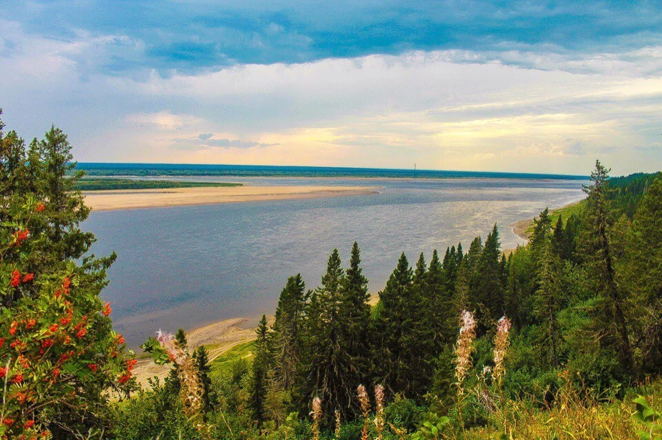 Река Печора в городе Печора