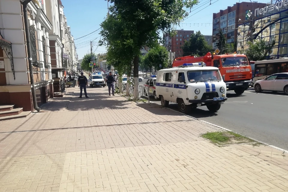 Офис банка "Открытие" в центре Рязани оцепили.
