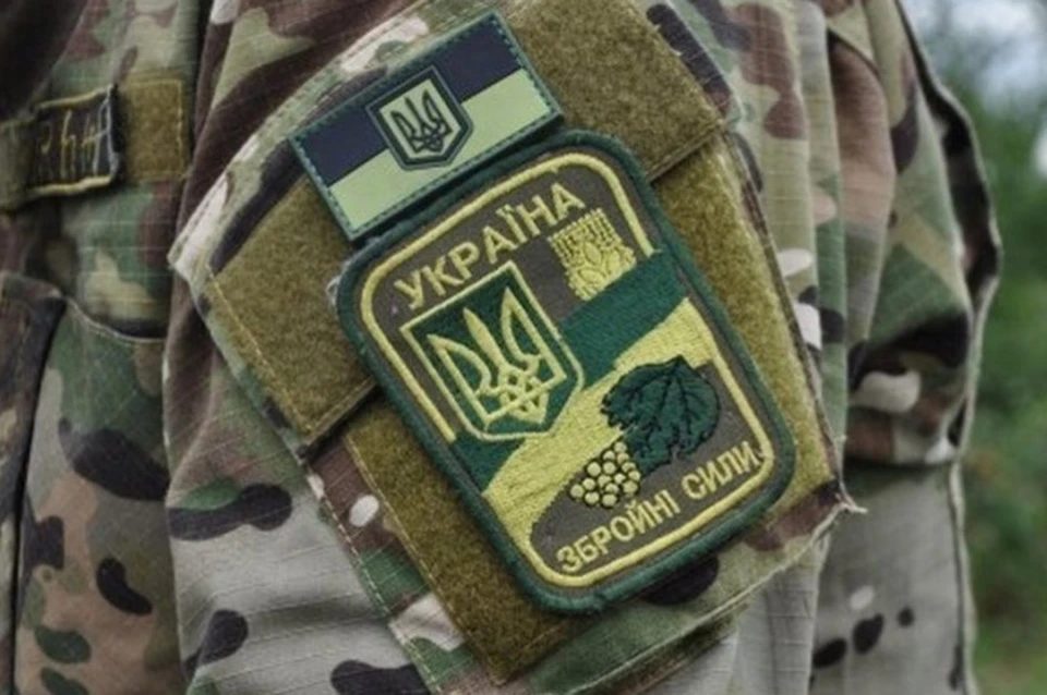 В ЛНР украинские боевики заминировали дорогу и поле. Фото: штаб ООС