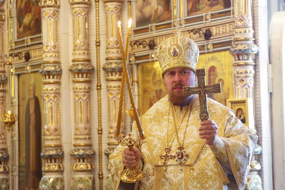 Владыка Алексий поздравил металлургов с профессиональным праздником. Фото: Челябинская митрополия