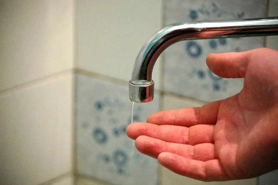 Горячей воды не будет до 3 августа.