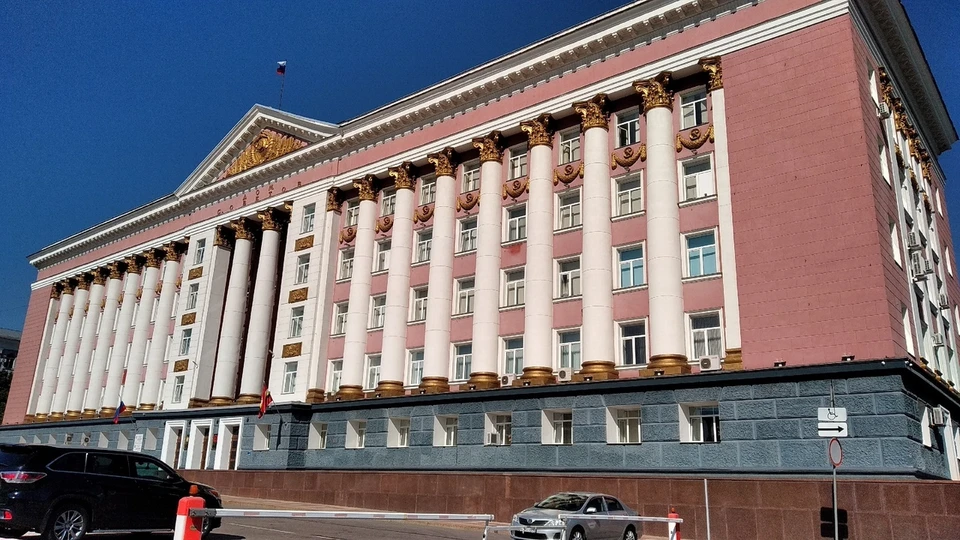 За последние два года ни одной новой машины для гаража обладминистрации не приобреталось