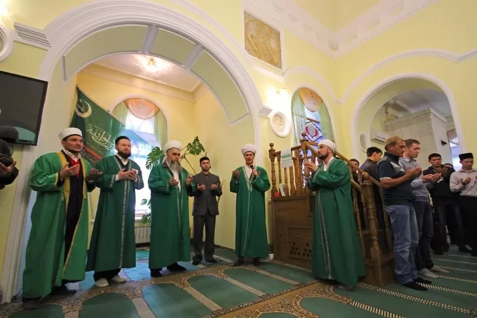 Молитва и проповедь на Курбан-байрам прошли в Московской соборной мечети без прихожан