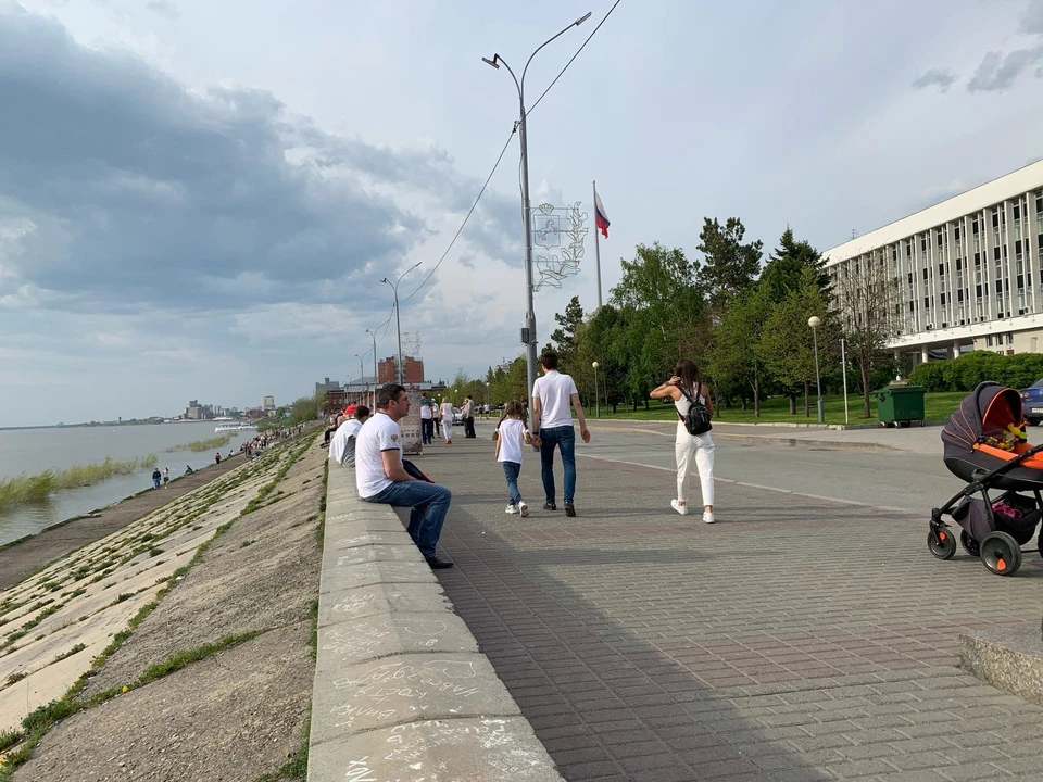В Томскую область вернулась июльская жара.