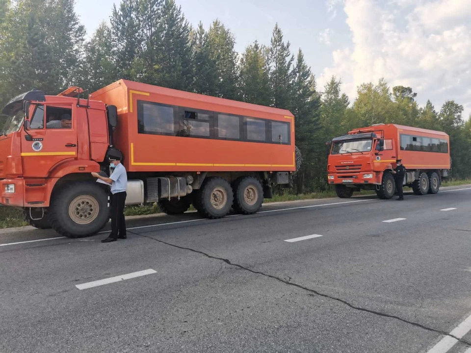 В Югре продолжается работа по контролю за безопасностью пассажирских перевозок. Фото - ГИБДД ХМАО.