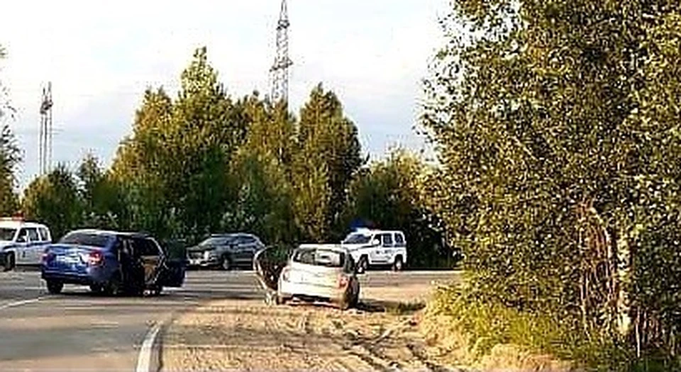 В Югре от столкновения "Лады" и иномарки пострадали 4 человека Фото: УГИБДД России по ХМАО-Югре