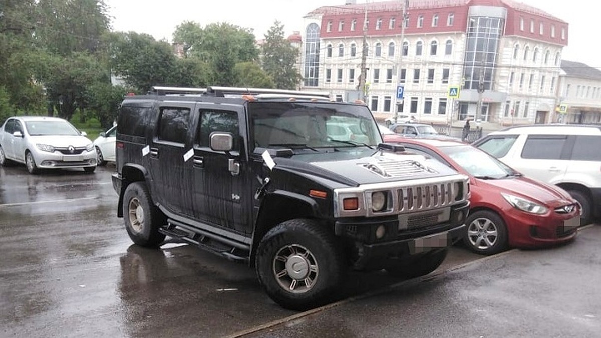 В Нижнем Тагиле мужчина из-за долгов лишился автомобиля Hummer - KP.RU