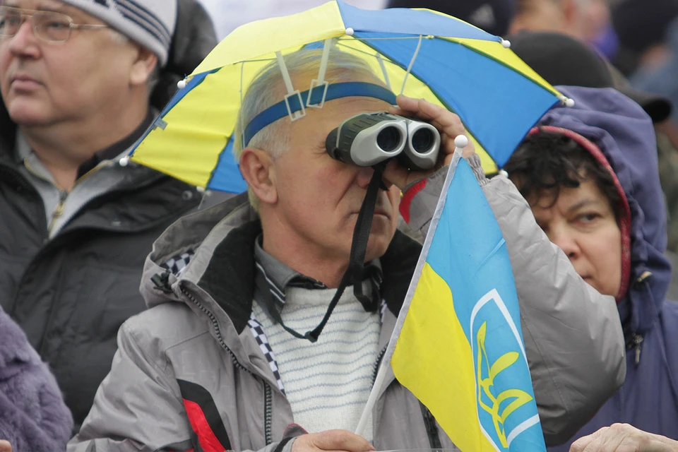 Социологи во время рядового опроса получили данные, весьма неприятные для киевской власти