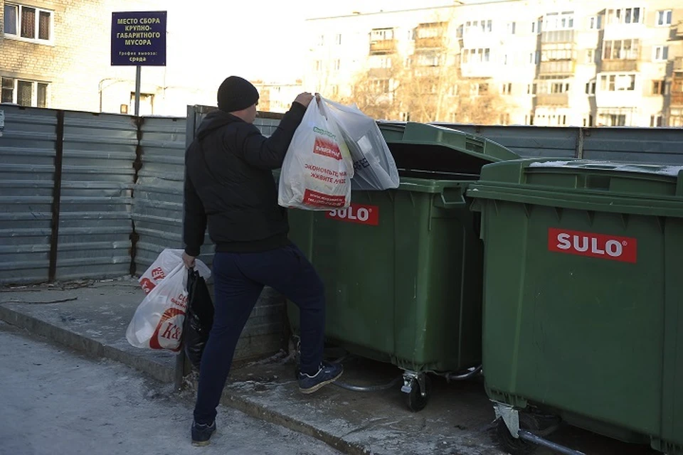 В городе пироманы жгут пластиковые контейнеры