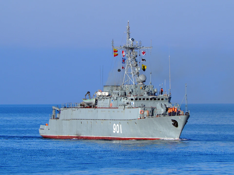 Морской тральщик «Железняков» на подходе к Севастополю. Фото: kchf.ru