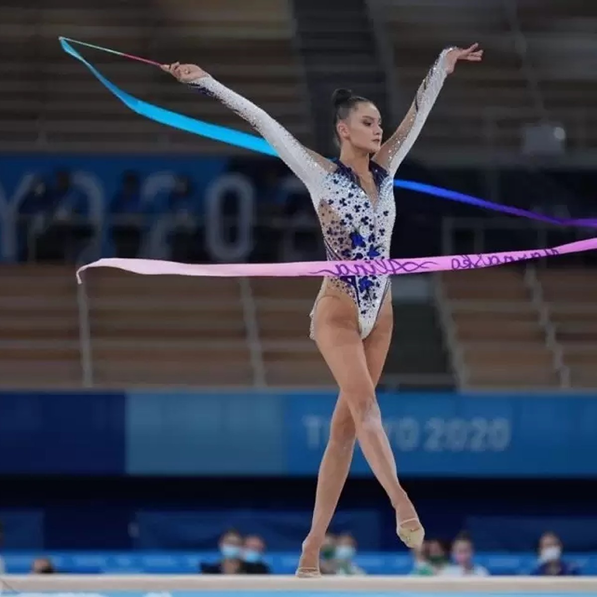 Решила: сделаю эту ленту, чего бы мне это не стоило»: белоруска Алина  Горносько о том, как ей удалось взять бронзу Токио-2020 в художественной  гимнастике - KP.RU