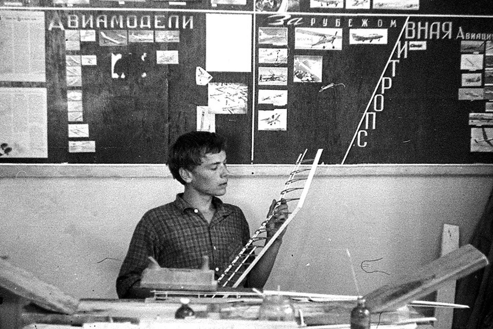 Труд в СССР не считался чем-то зазорным и унизительным.