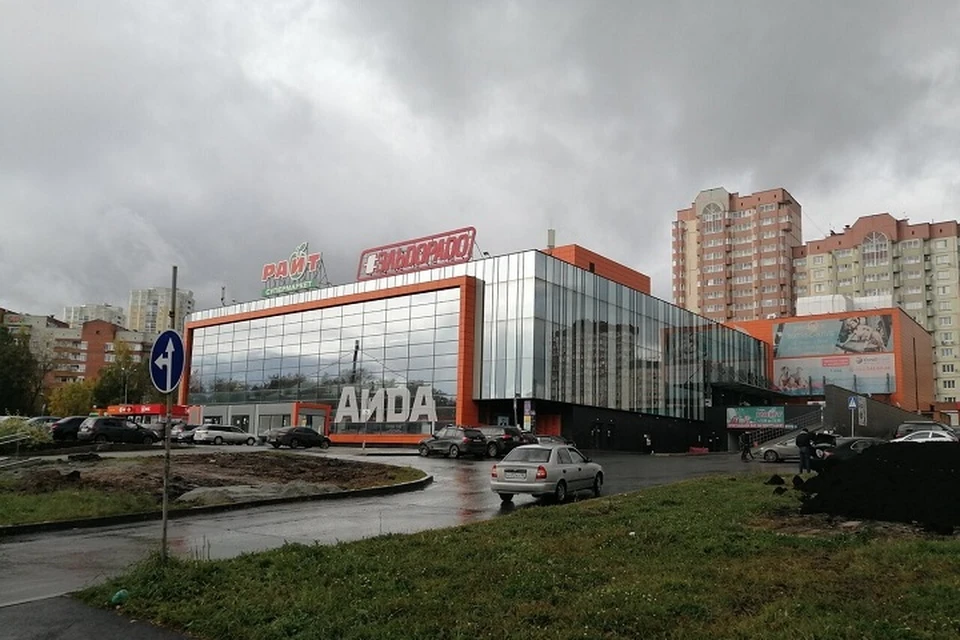 Торговый центр, выставленный на продажу, полностью заполнен арендаторами Фото: Яндекс.Карты