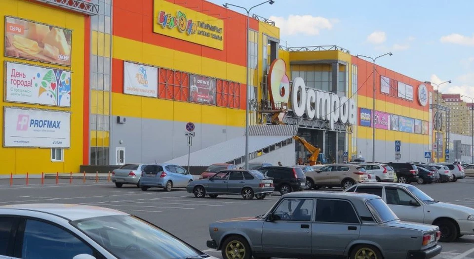 В тюменском ТРЦ скончался мужчина.